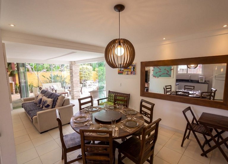 BZ23 Casa con 5 suites a 600 metros de la Rua das Pedras