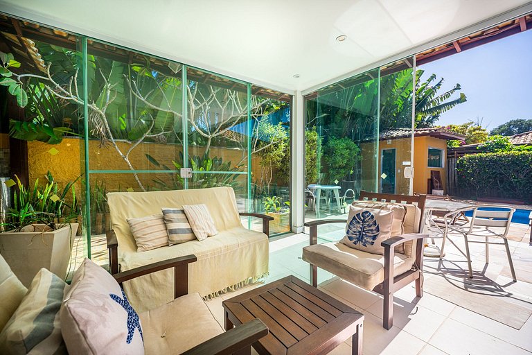 BZ23 Casa con 5 suites a 600 metros de la Rua das Pedras
