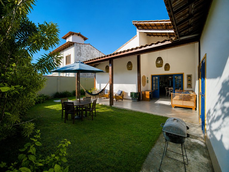 BZ102 House with 5 bedrooms 150 meters from the beach!