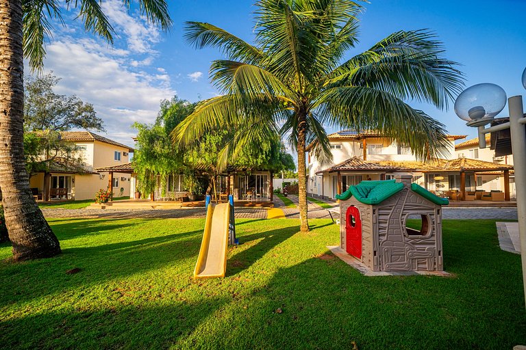 Buzios! 300 meters from the beach, 4-bedroom suite house! BZ