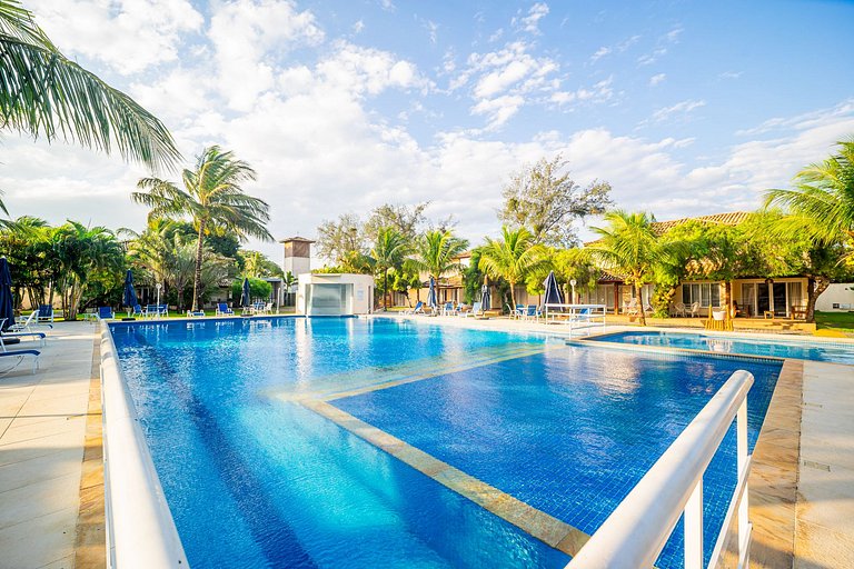 Búzios a 300 m de la playa, casa con 4 suites en el Condomin