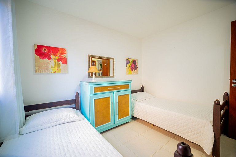 Buzios! 300 meters from the beach, 4-bedroom suite house! BZ