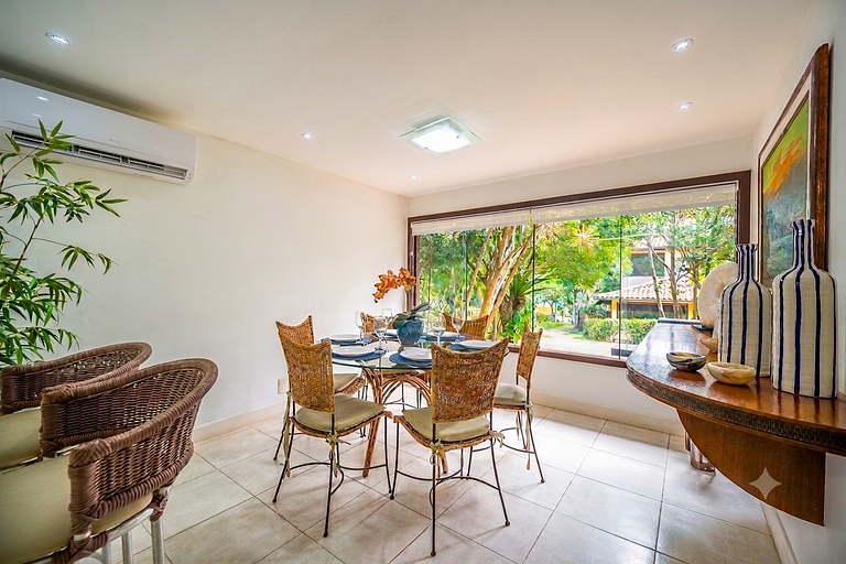 Center 600m from Rua das Pedras! House with 5 suites Bz86
