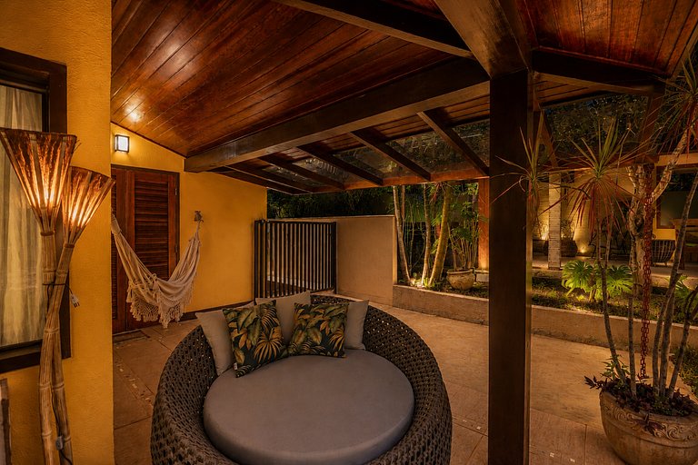 BZ104 600m from Orla Bardot! Beautiful house with 4 suites