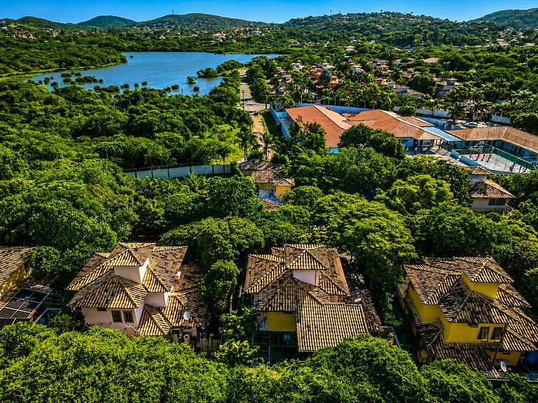 BZ104 600m da Orla Bardot! Linda casa 4 suítes