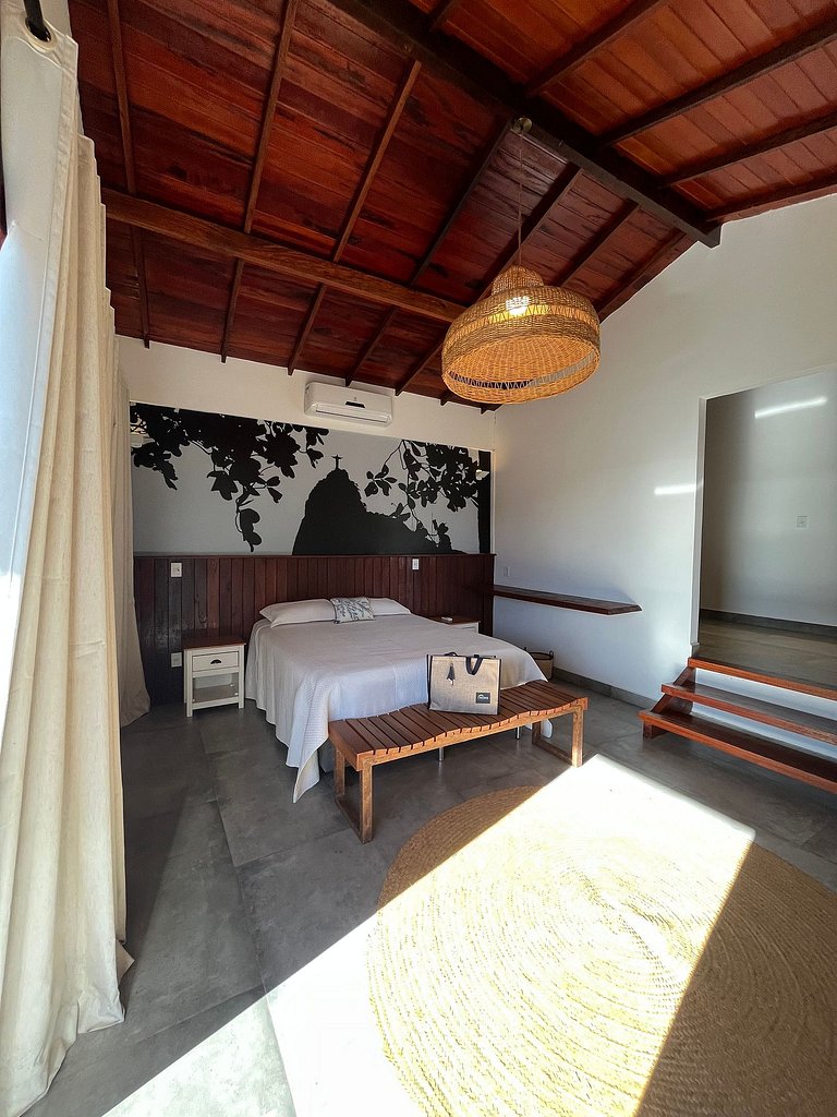 Casa con piscina y vista a la playa de Armação BZ107