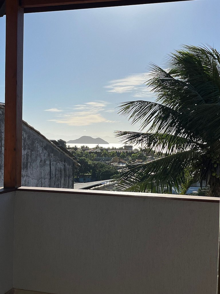 Casa con piscina y vista a la playa de Armação BZ107
