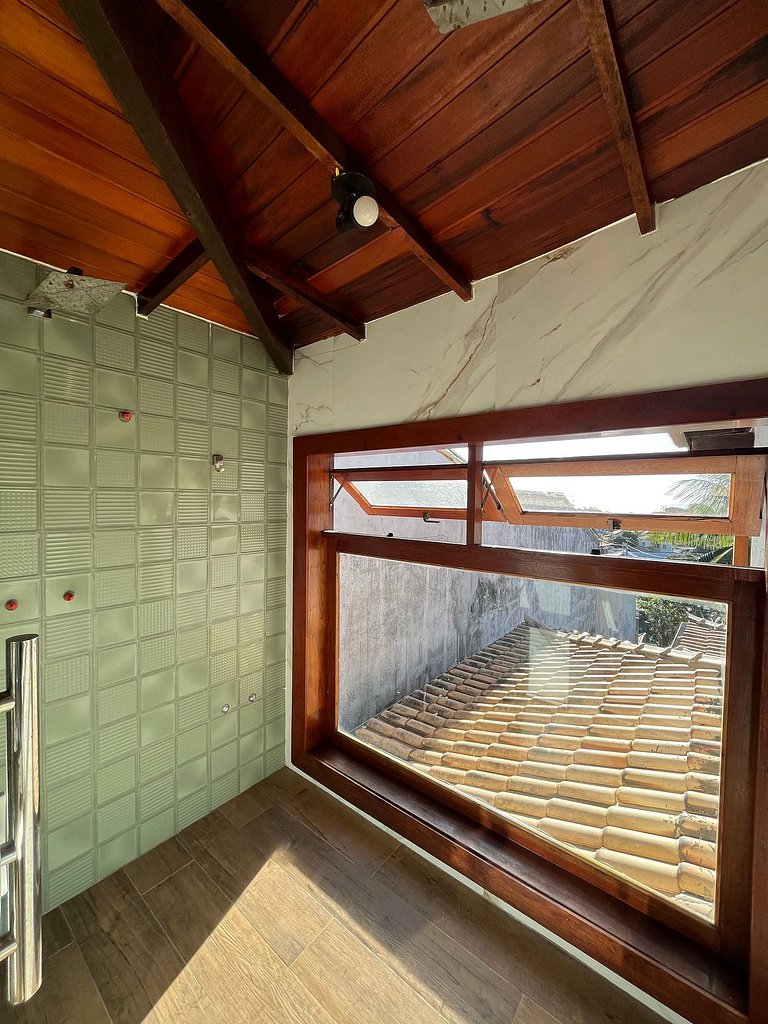 Casa con piscina y vista a la playa de Armação BZ107