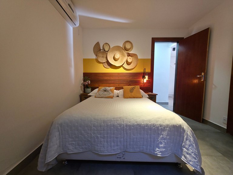 Casa com Piscina e Vista Praia da Armação! BZ107
