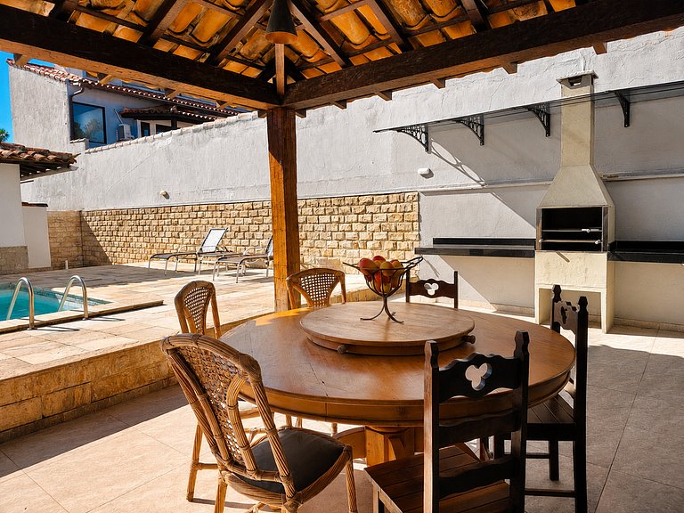 Casa ampla em Geribá c/ Piscina e 6 qts BZ108