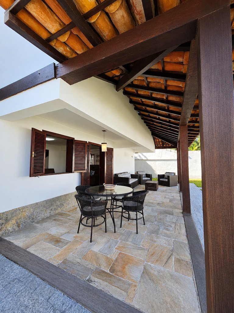 Casa ampla em Geribá c/ Piscina e 6 qts BZ108
