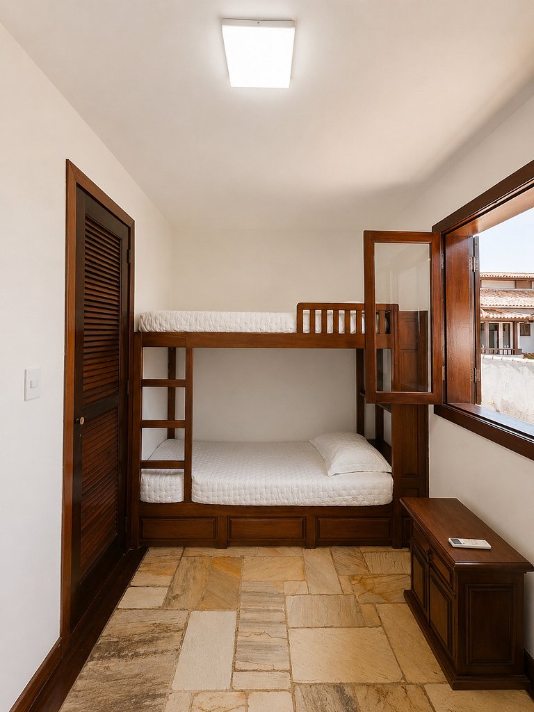 Casa ampla em Geribá c/ Piscina e 6 qts BZ108