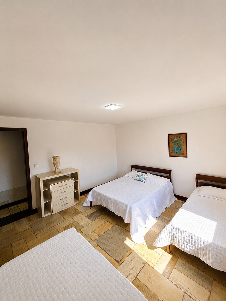Casa ampla em Geribá c/ Piscina e 6 qts BZ108