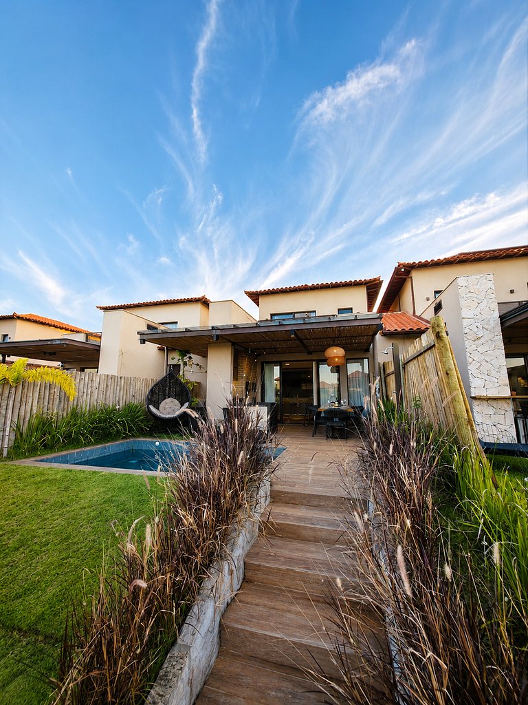 Casa no Aretê c/ piscina privativa BZ109