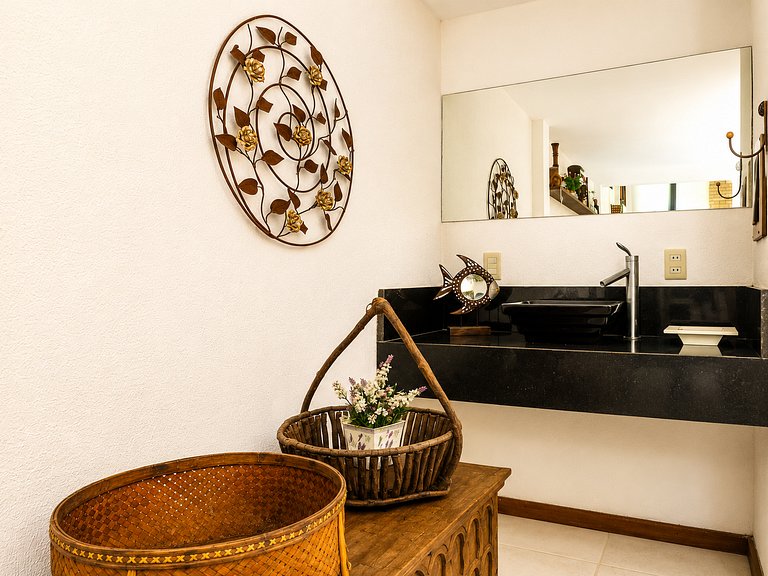 BZ62 Center! Large house, 5 suites and gourmet area