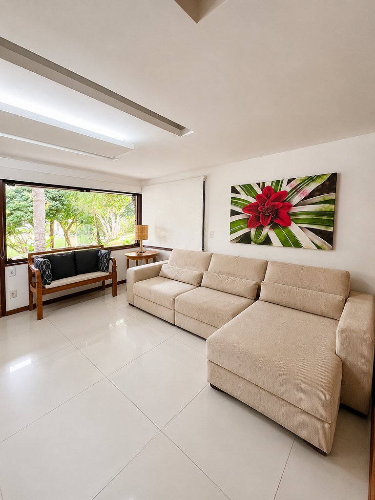 BZ62 Center! Large house, 5 suites and gourmet area
