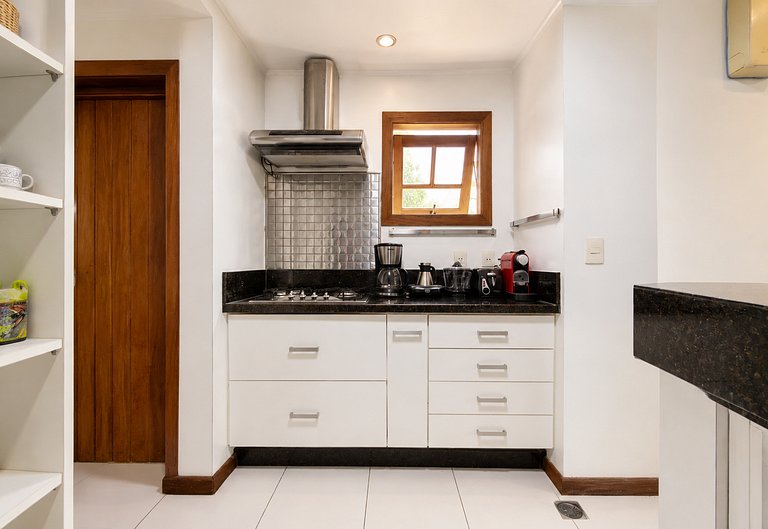 BZ62 Center! Large house, 5 suites and gourmet area