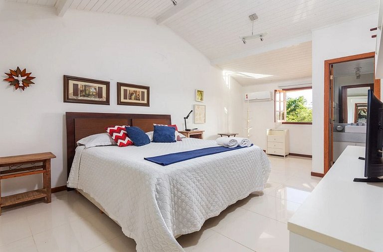 Centro BZ62! Casa grande, 5 suites y zona gourmet.