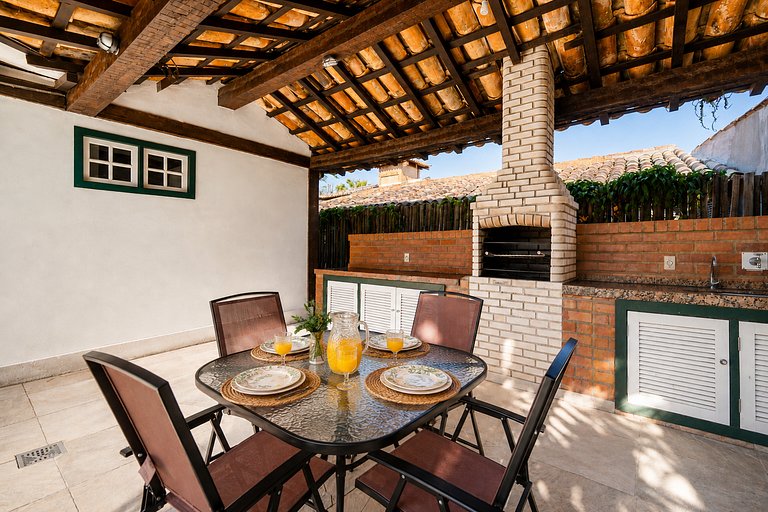 Bz39 House with private pool 300m from the beach!