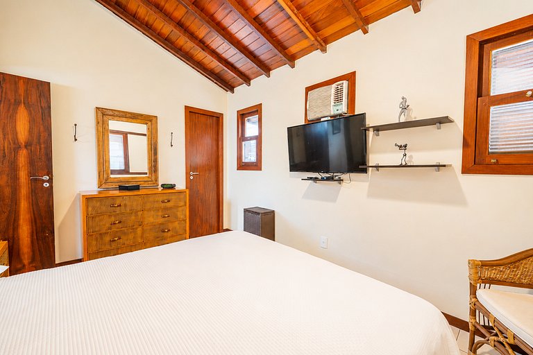Casa c/ piscina e sauna privativa em Geribá Bz101