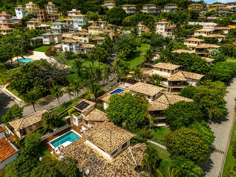 Casa c/ piscina e sauna privativa em Geribá Bz101