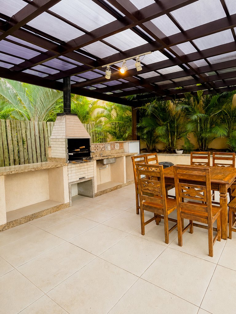 House with private pool near Rua das Pedras BZ22