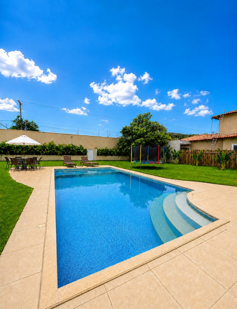 Casa con piscina privada cerca de la Rua das Pedras BZ22
