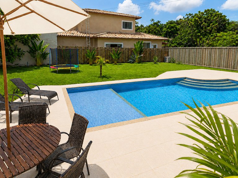 Piscina Privativa/ Centro/ 6 Quartos/ Churrasqueira - BZ22