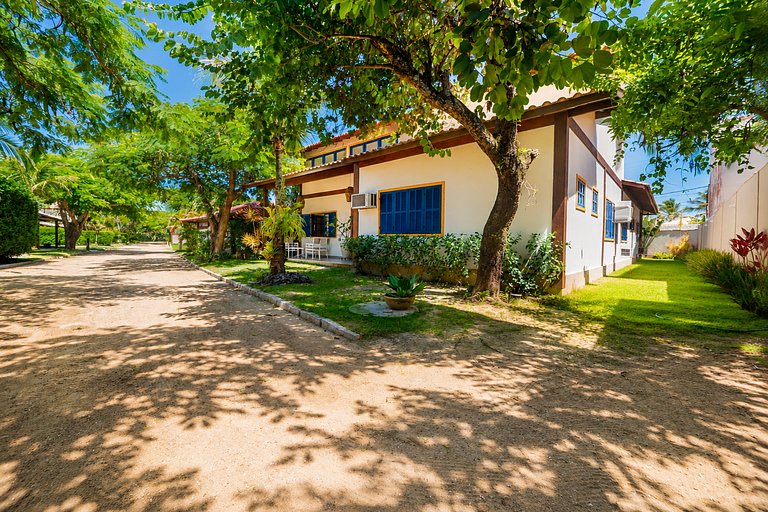 Casa com 5 quartos 150 metros da Praia BZ102
