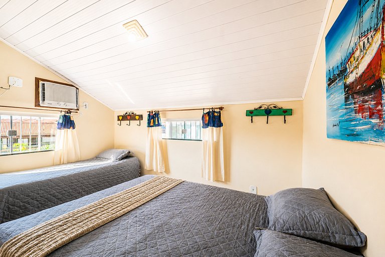 Casa c/4 quartos no Peró 500 metros da praia! CF10
