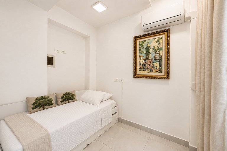 RJ02 Ipanema apartment with 2 bedrooms 350 meters from the b
