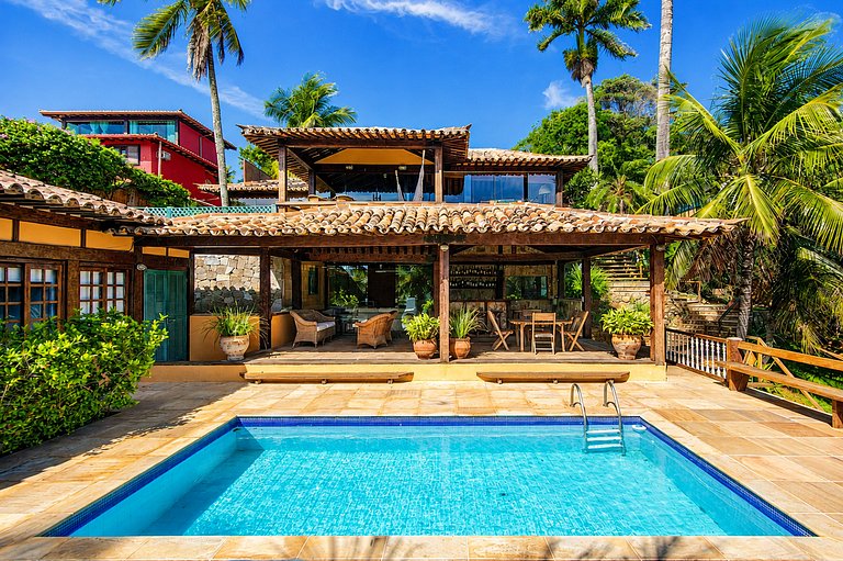 Beachfront mansion at Ferradura Beach! BZ81
