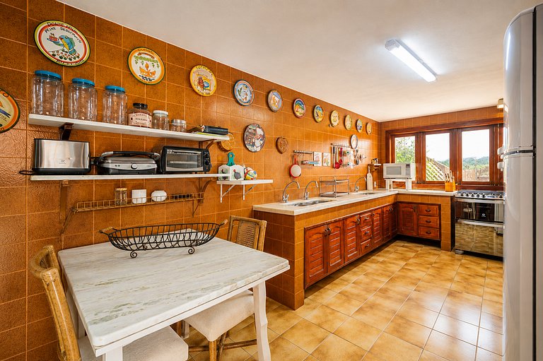 Beachfront mansion at Ferradura Beach! BZ81