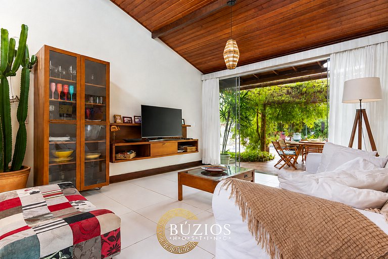 40m da Praia! Linda casa c/ piscina privativa BZ26