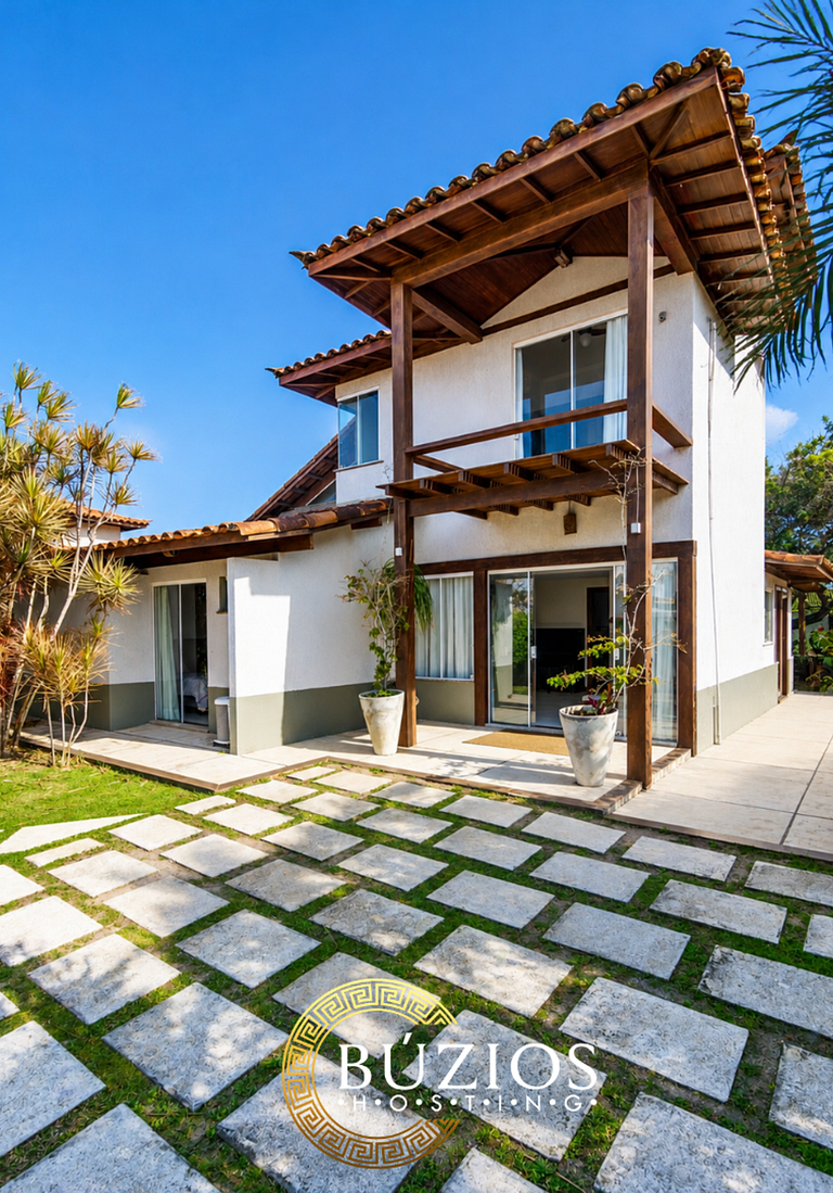 A 40 metros de la playa. Hermosa casa con piscina privada BZ