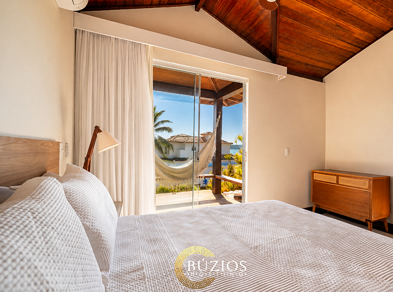 A 40 metros de la playa. Hermosa casa con piscina privada BZ