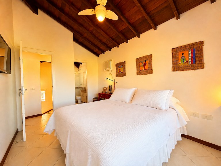 Casa con 4 suites en el centro, a 600 metros de la Rua das P