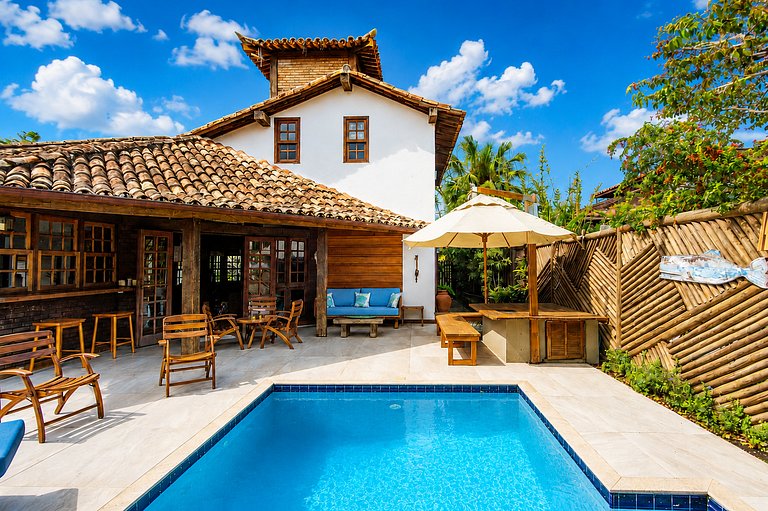 Casa com piscina/sauna/churrasqueira a 300m da praia BZ34