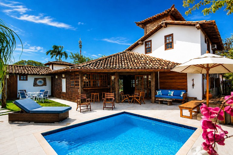 Casa com piscina/sauna/churrasqueira a 300m da praia BZ34