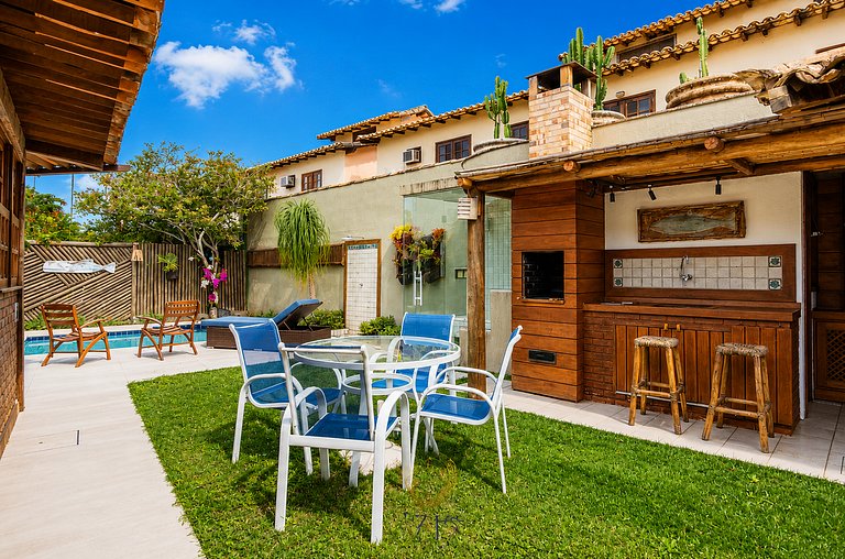 Casa com piscina/sauna/churrasqueira a 300m da praia BZ34