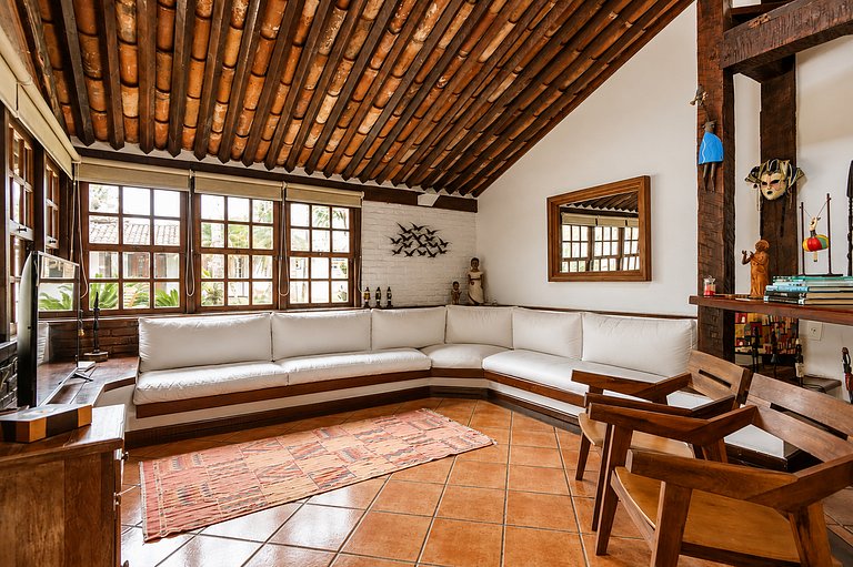 Casa com piscina e sauna a 300m da praia BZ34