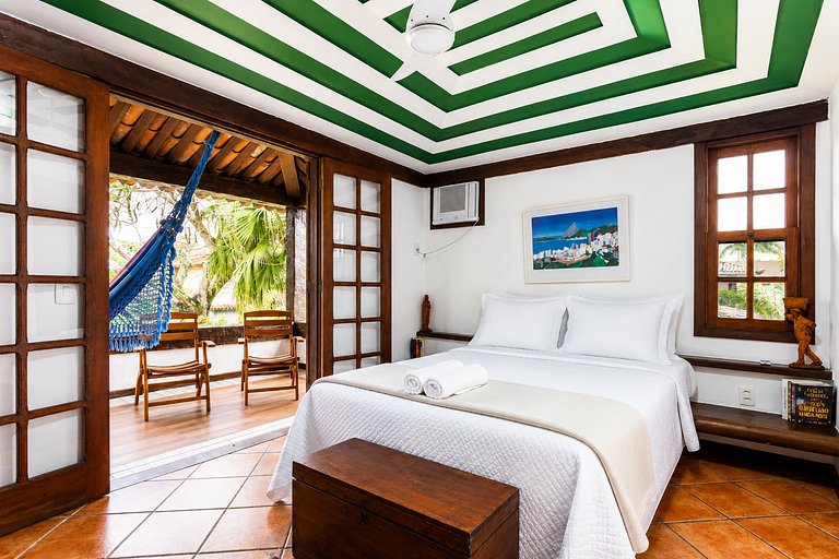 Casa com piscina e sauna a 300m da praia BZ34