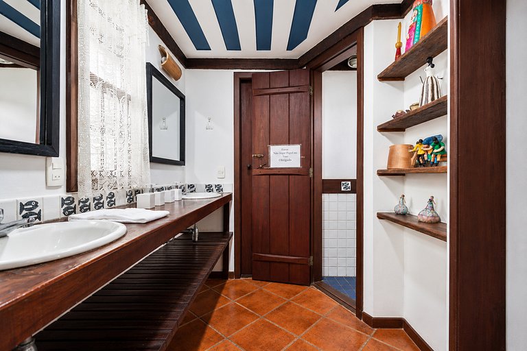 Casa com piscina e sauna a 300m da praia BZ34