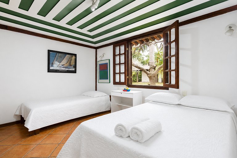 Casa com piscina e sauna a 300m da praia BZ34