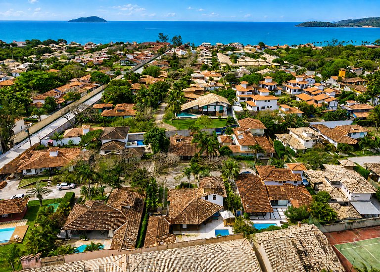 Casa com piscina e sauna a 300m da praia BZ34