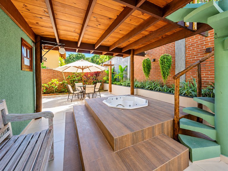 BZ21 600 metros de la Orla Bardot Hermosa casa con 4 suites