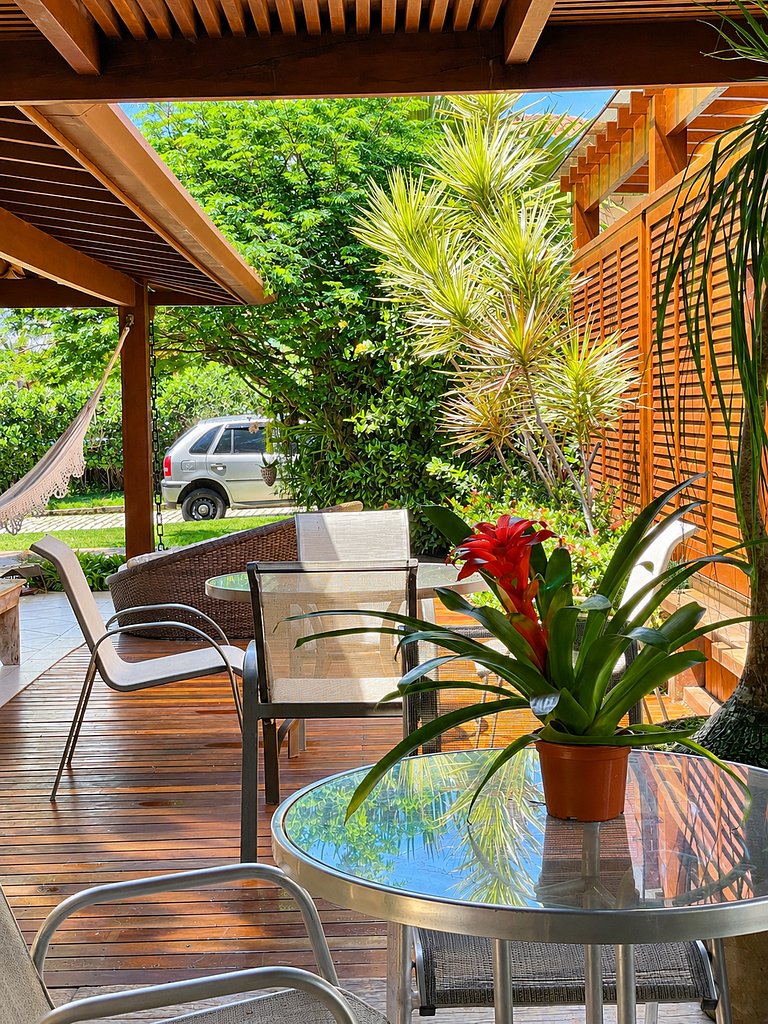 600m from Rua das Pedras! 4 suites, gourmet area, Bz56