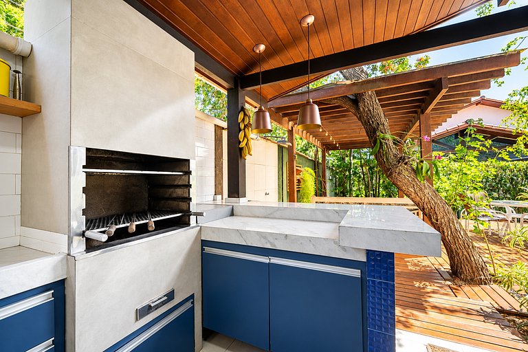 Bz49 House 5 minutes from the beach Gated Comm. Club