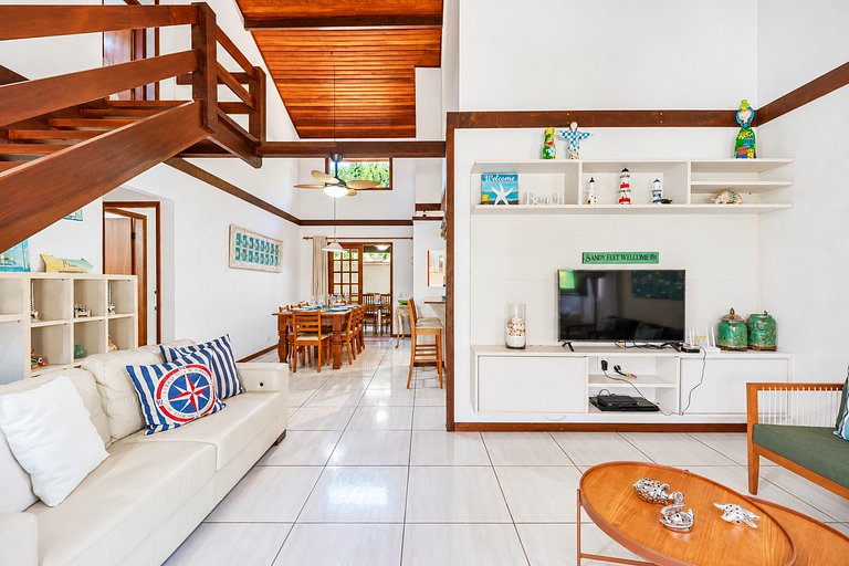 Bz49 House 5 minutes from the beach Gated Comm. Club