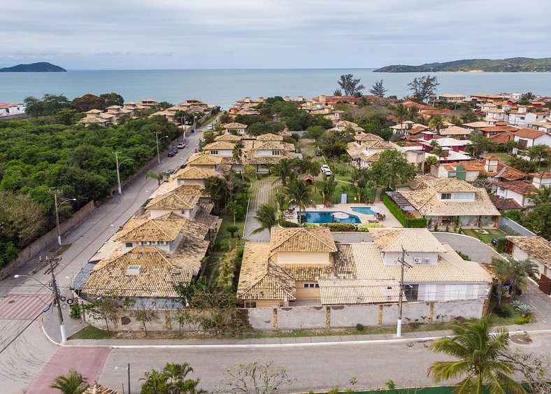 BZ42 Na Quadra da praia! Casa alto padrão completa